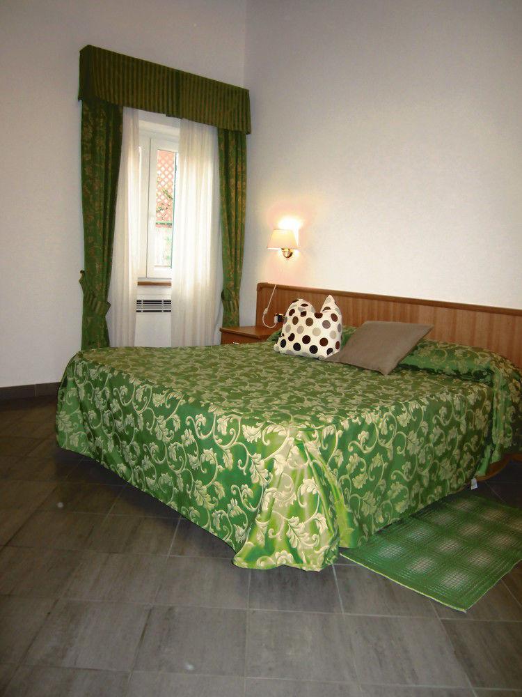Albergo La Veranda Tavarone Экстерьер фото