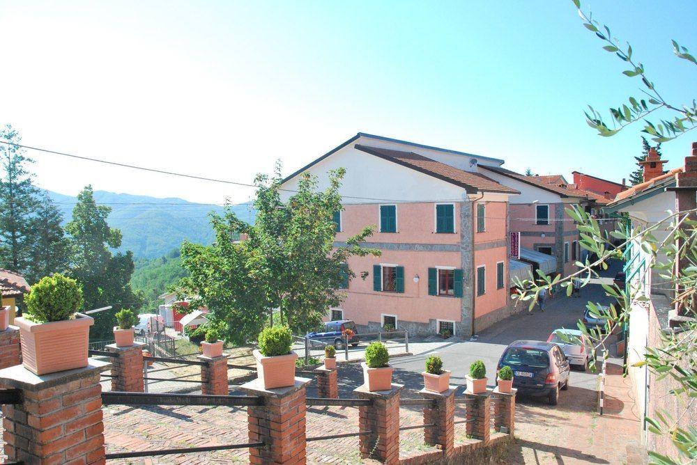 Albergo La Veranda Tavarone Экстерьер фото