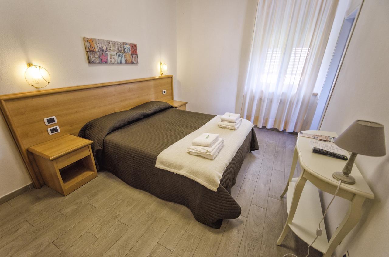 Albergo La Veranda Tavarone Экстерьер фото